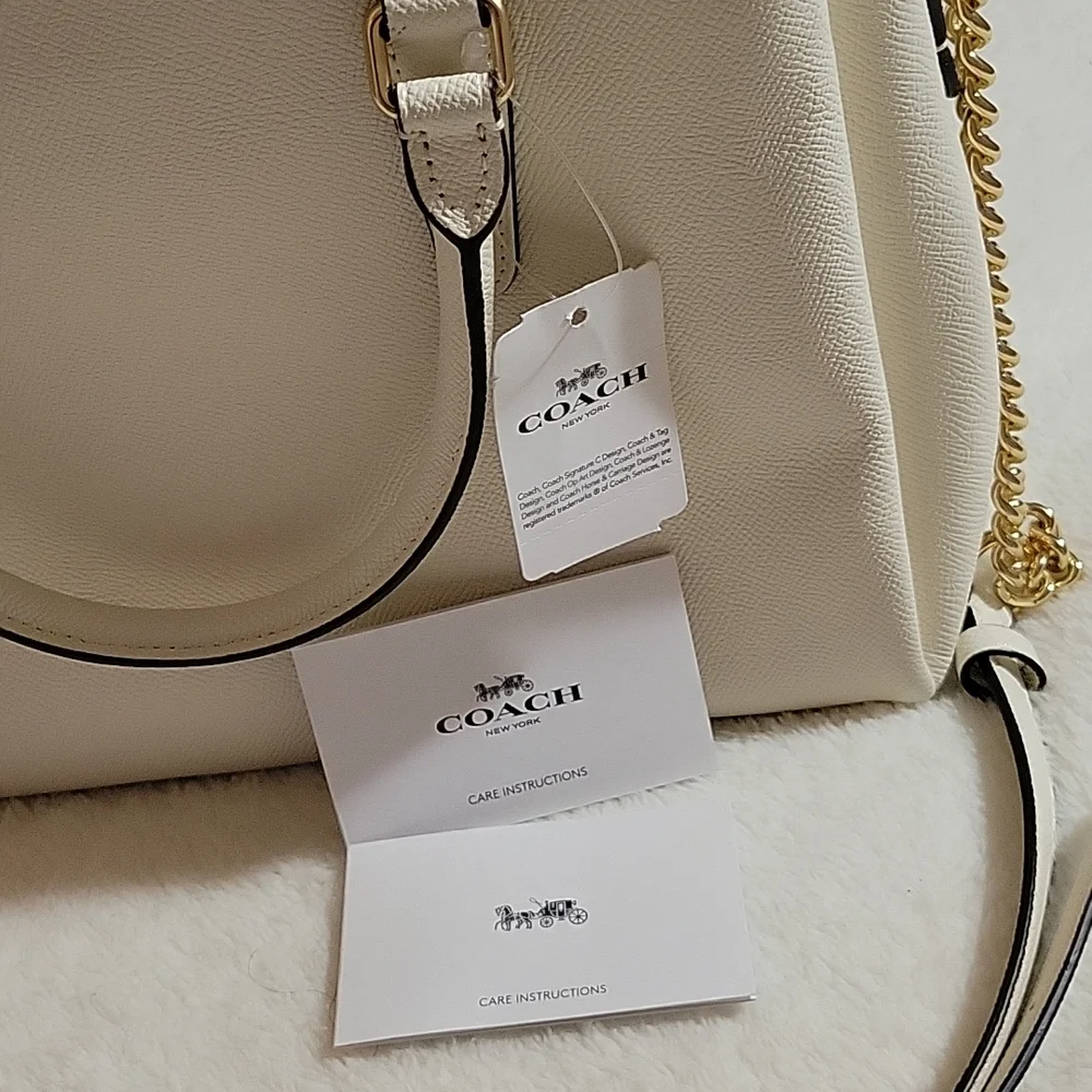 🌸HOST PICK🌸COACH MINI - LILLIE CARYALL BAG - Picture 10 of 16